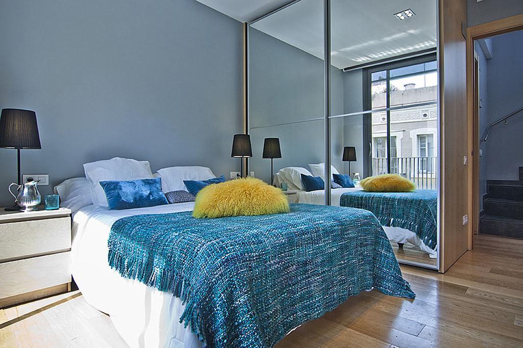 Apartment Barcelona Rentals - Gracia Pool Apartments Center Exterior photo