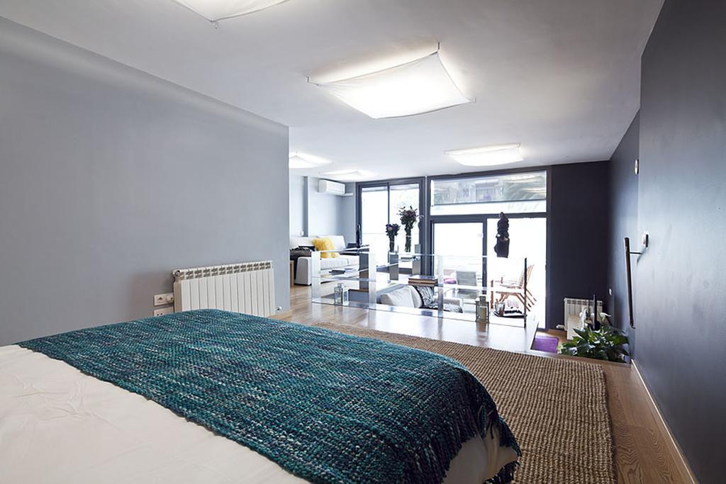 Apartment Barcelona Rentals - Gracia Pool Apartments Center Exterior photo