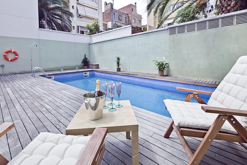 Apartment Barcelona Rentals - Gracia Pool Apartments Center Exterior photo